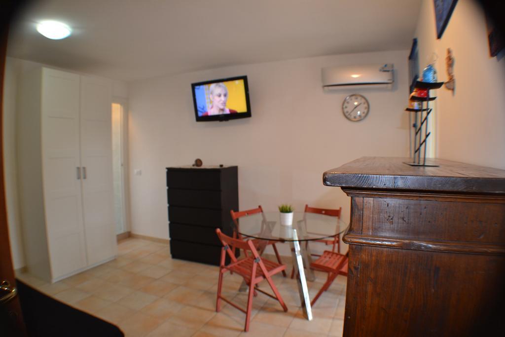 Apartment Bobo House Rom